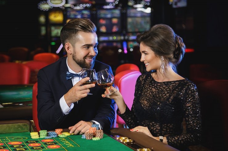 Pelayanan meja casino dengan dealer wanita memberikan pengalaman bermain live